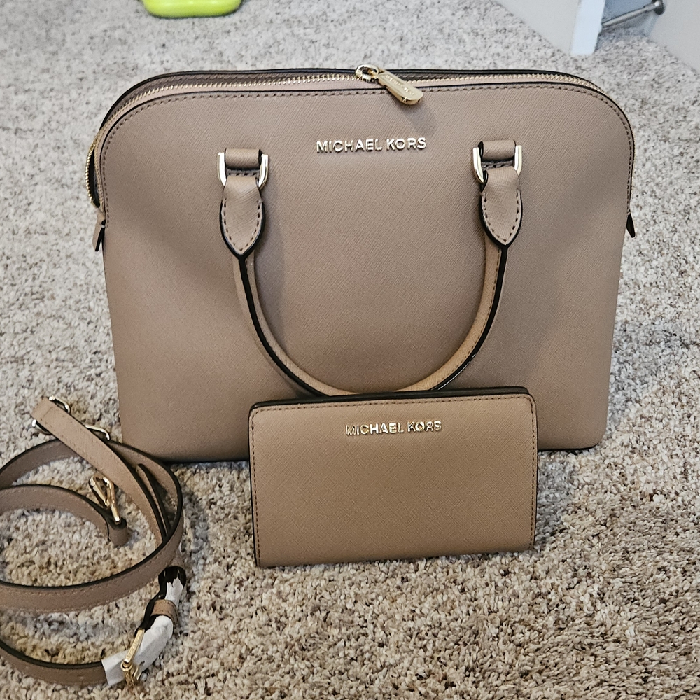 Michael Kors Tan Women's Bag and Wallet Set